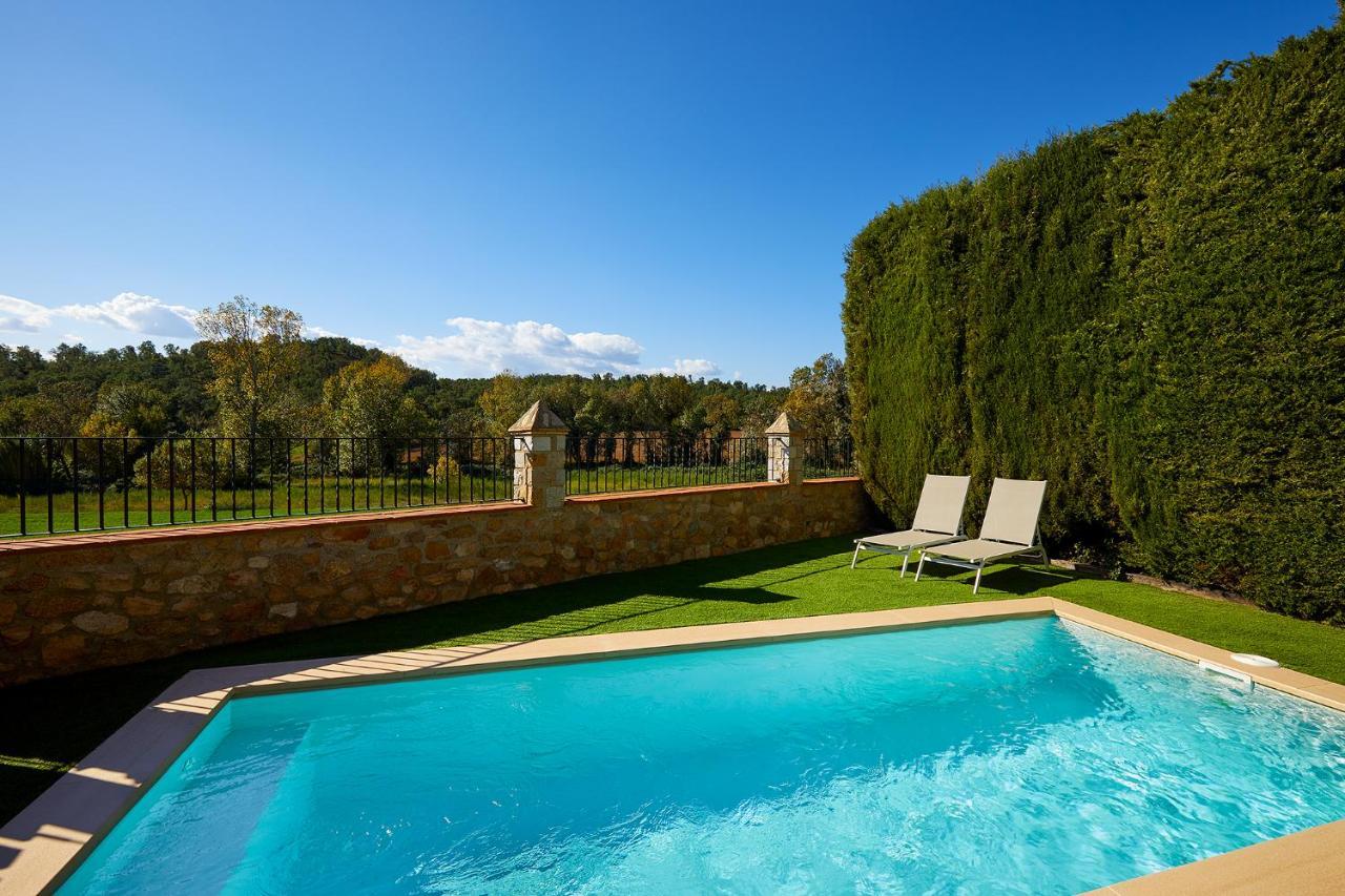Cal Bisbe, Your Rural Holiday Home Capmany 外观 照片