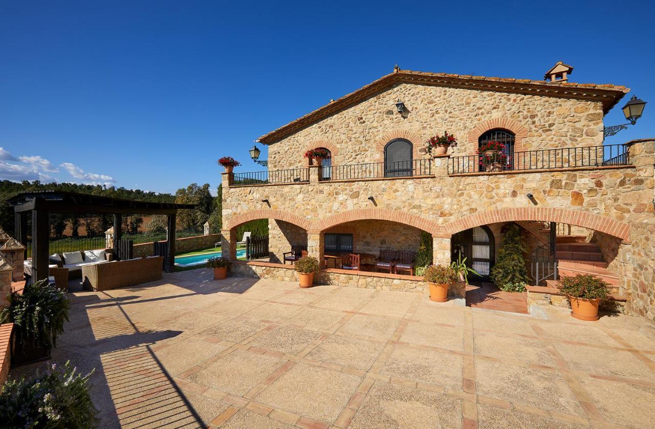 Cal Bisbe, Your Rural Holiday Home Capmany 外观 照片