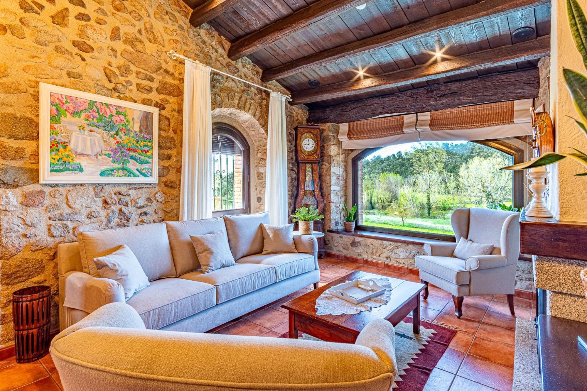 Cal Bisbe, Your Rural Holiday Home Capmany 外观 照片